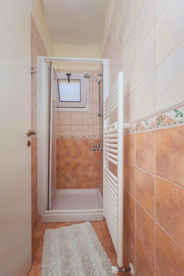 Thekla Court Apartment Polis Exterior photo
